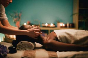 FACE MASSAGE